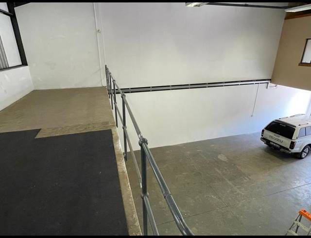 INDUSTRIAL PROPERTY TO RENT IN HENNOPSPARK